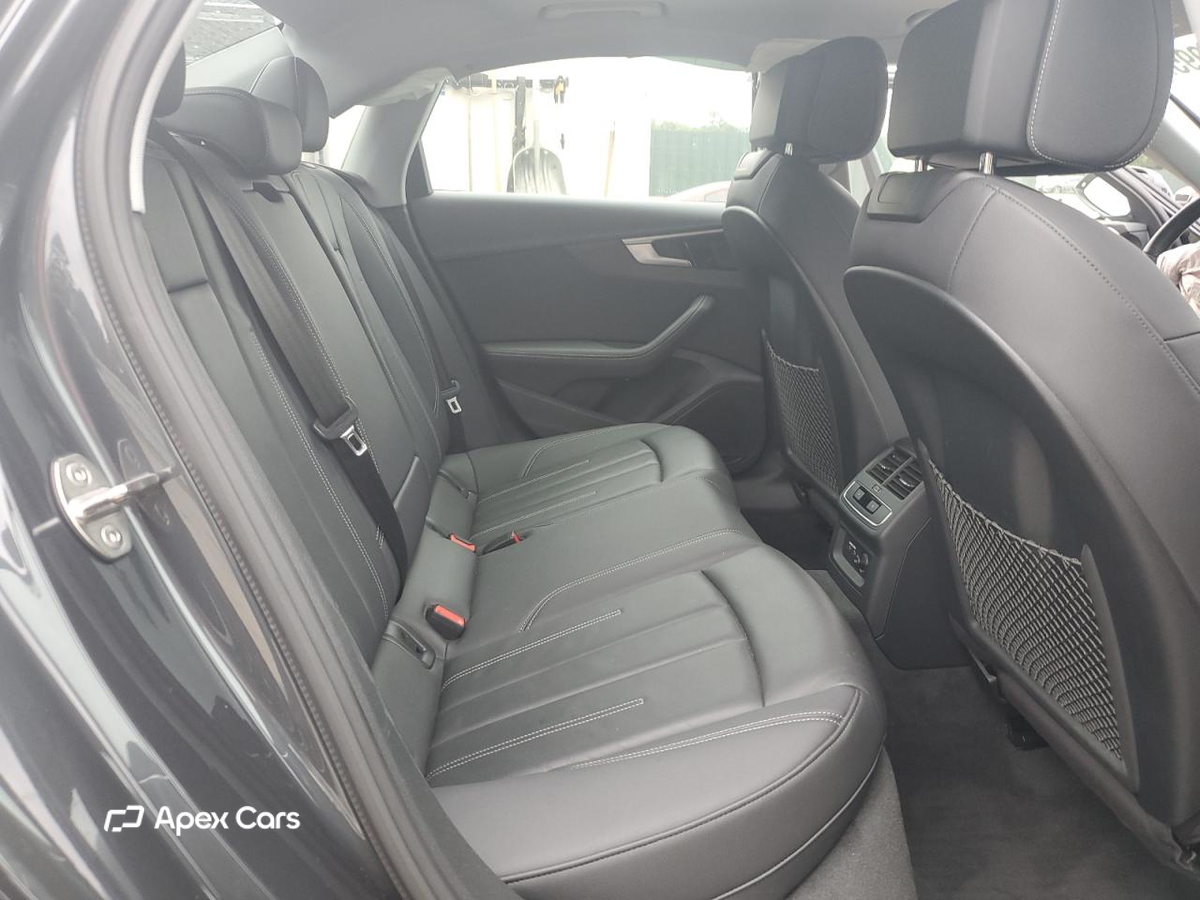 Audi A4 2021