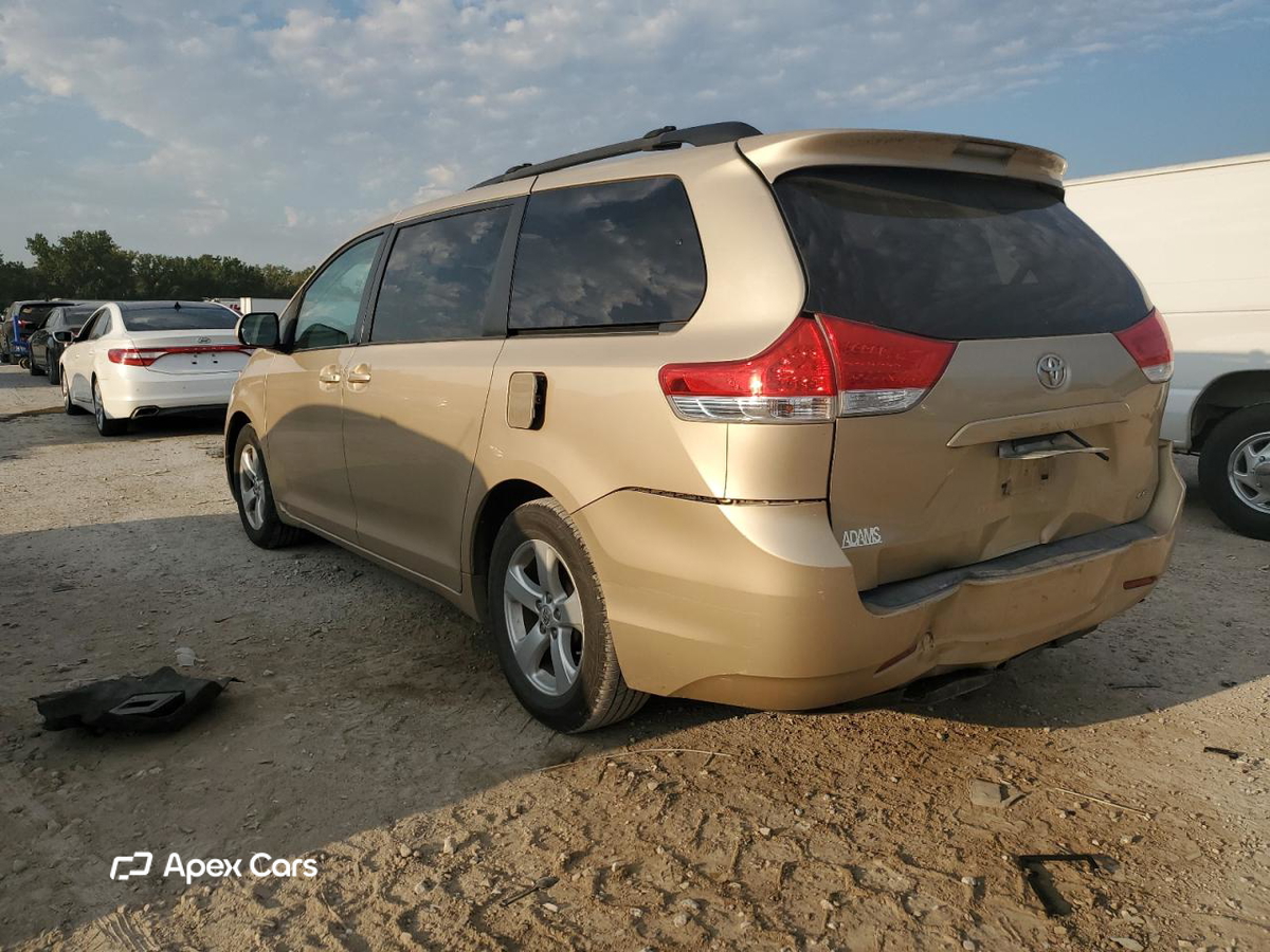 Toyota Sienna 2012