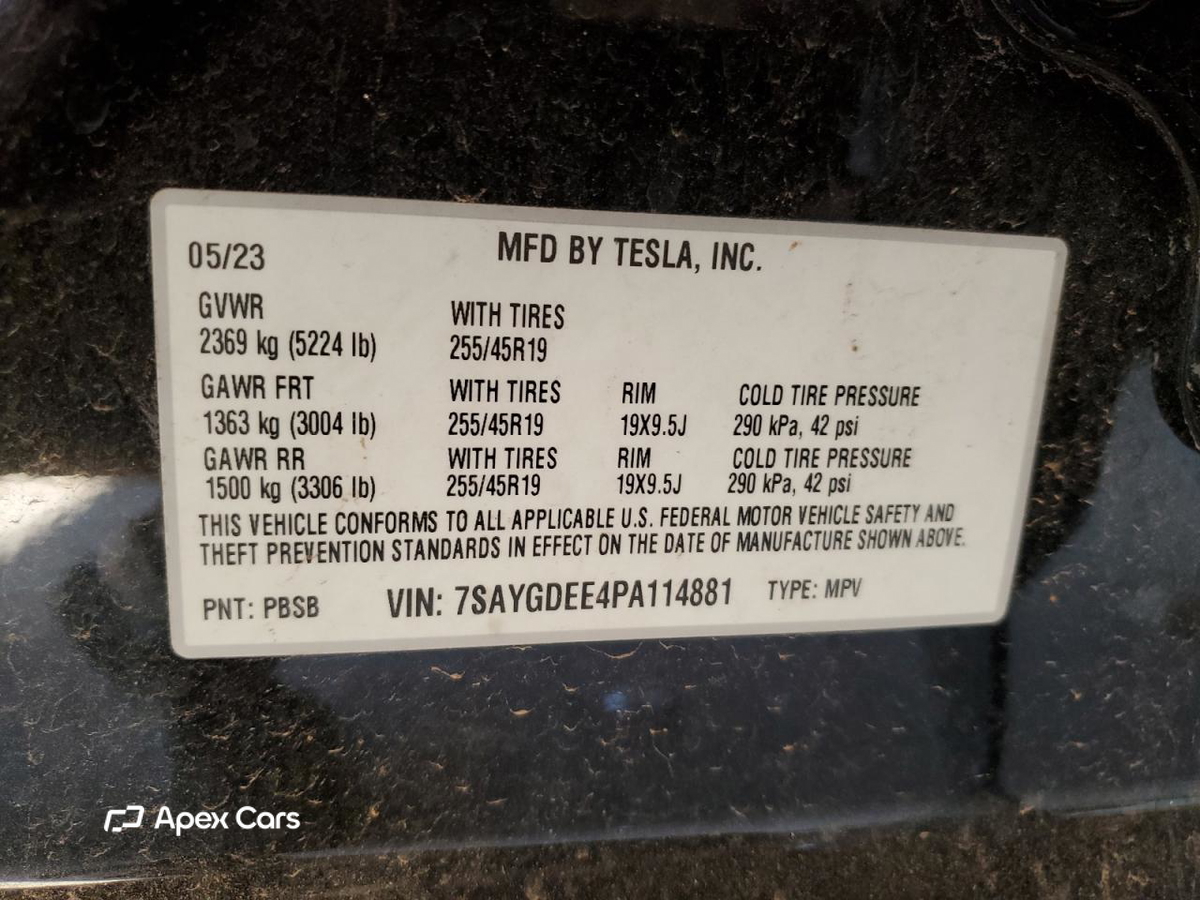 Tesla Model Y 2023