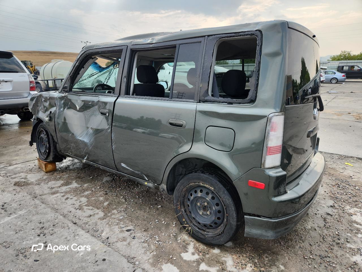 Scion xB 2005