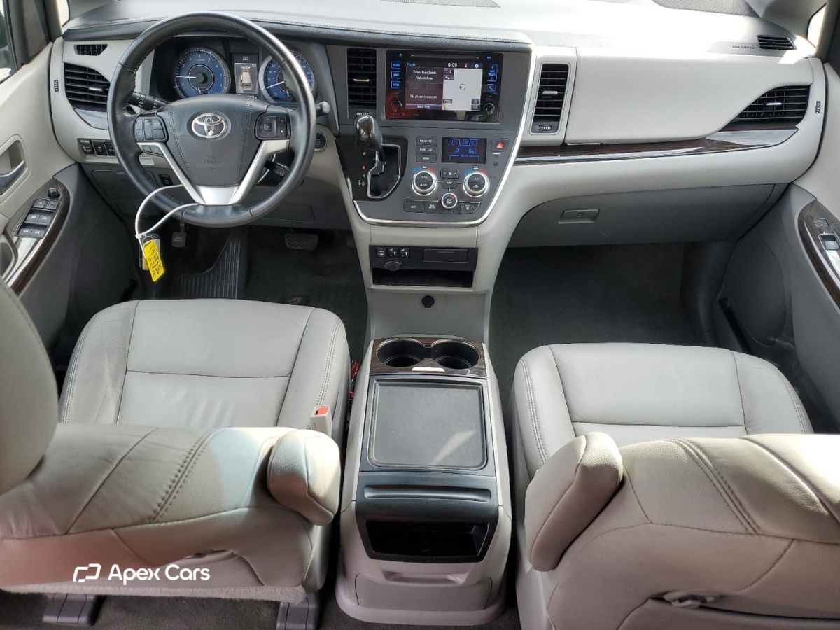 Toyota Sienna 2017