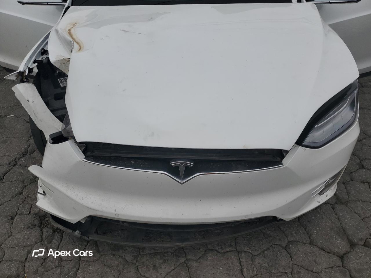 Tesla Model X 2019