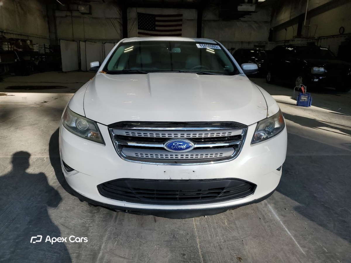 Ford Taurus 2012