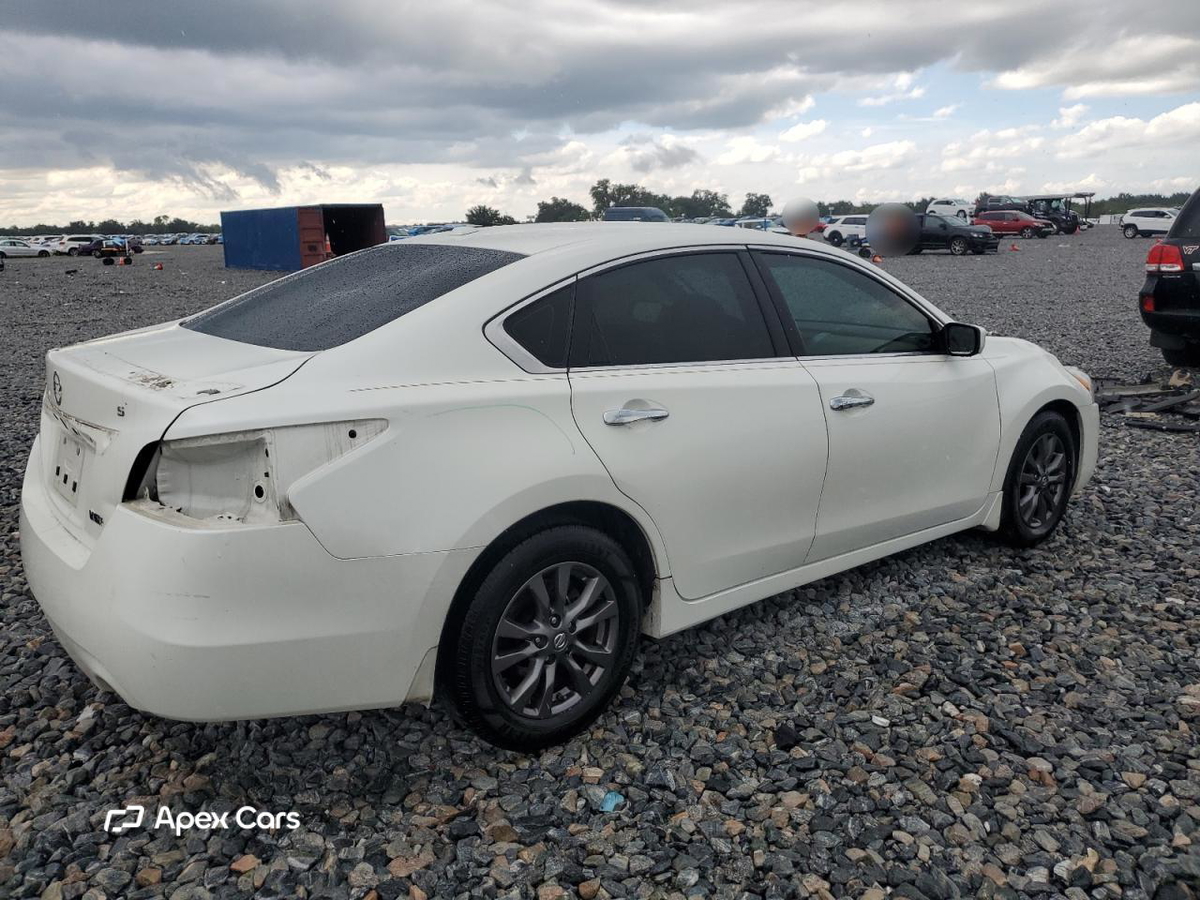 Nissan Altima 2015
