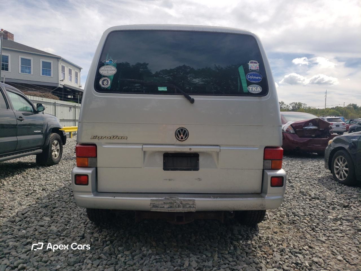 Volkswagen EuroVan 2003