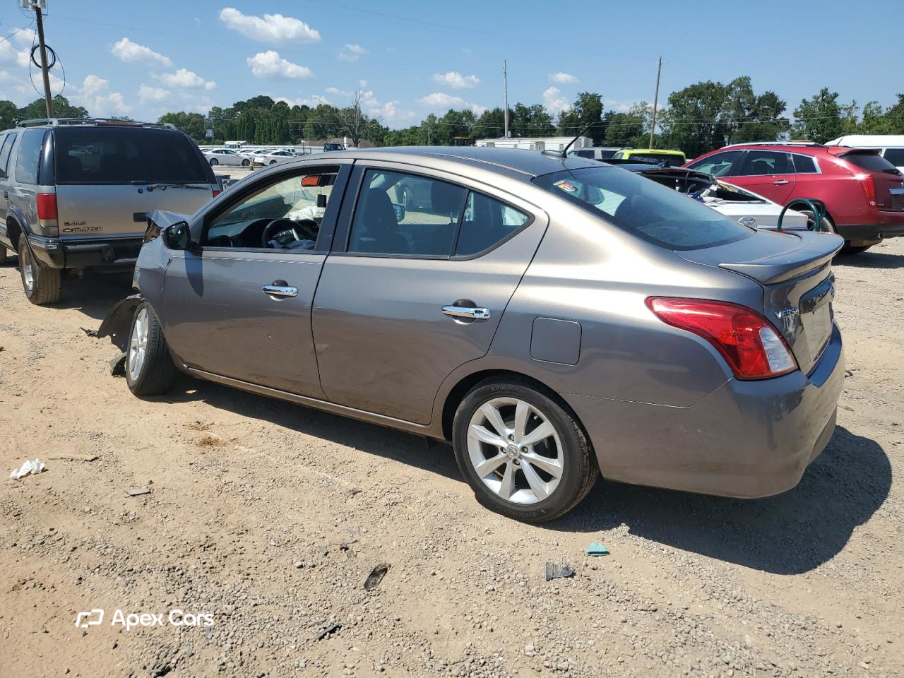 Nissan Versa 2015
