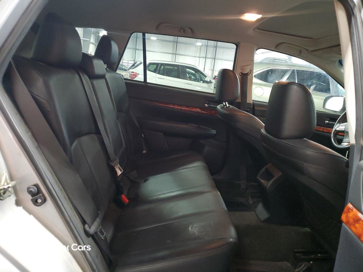 Subaru Outback 2012