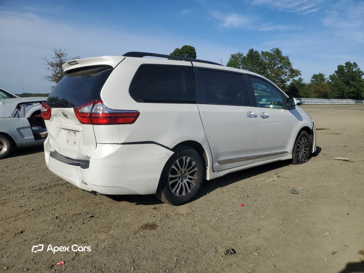 Toyota Sienna 2018
