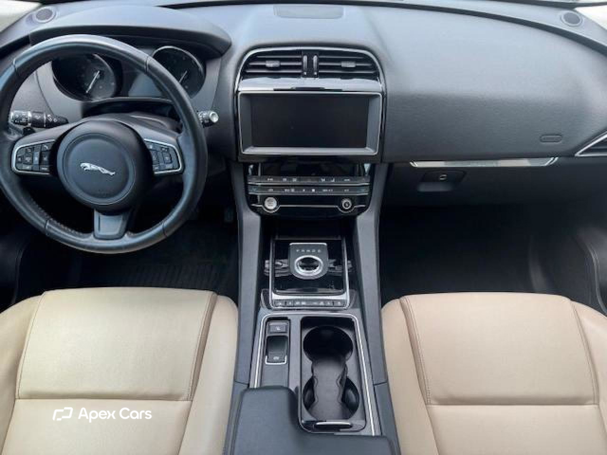 Jaguar F-Pace 2020
