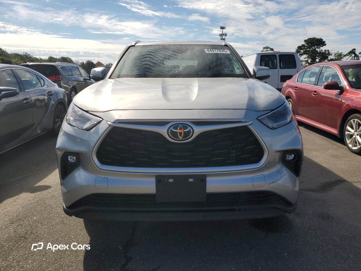 Toyota Highlander 2021