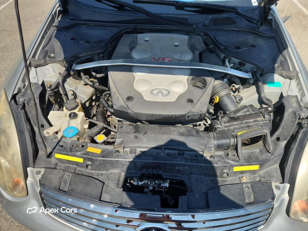 Infiniti G 2004
