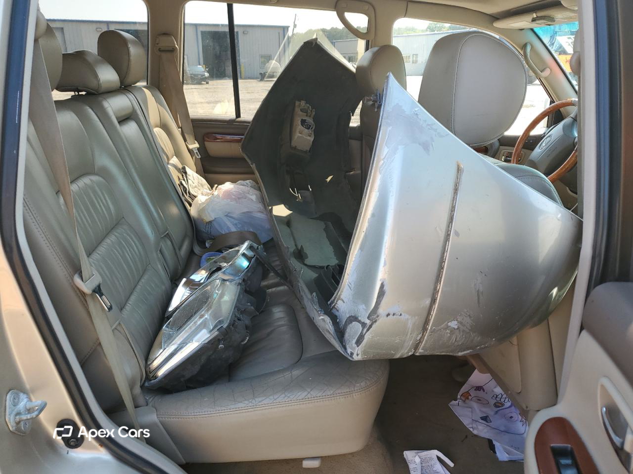 Lexus LX 2001