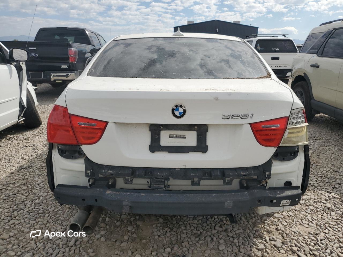 BMW Series 3 2011