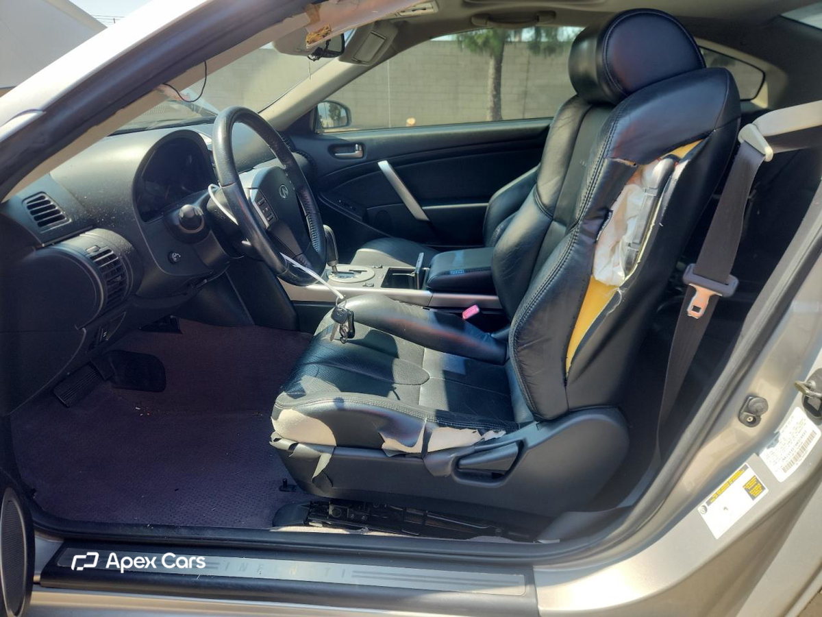 Infiniti G 2004