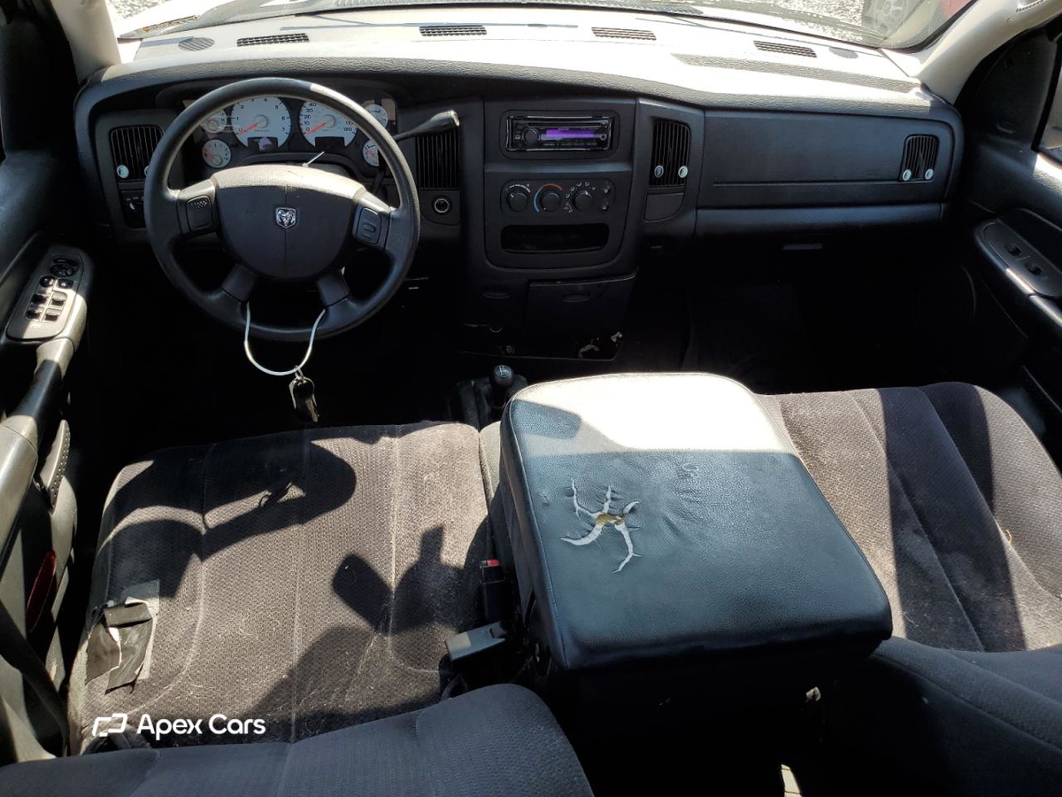 Dodge RAM 2004