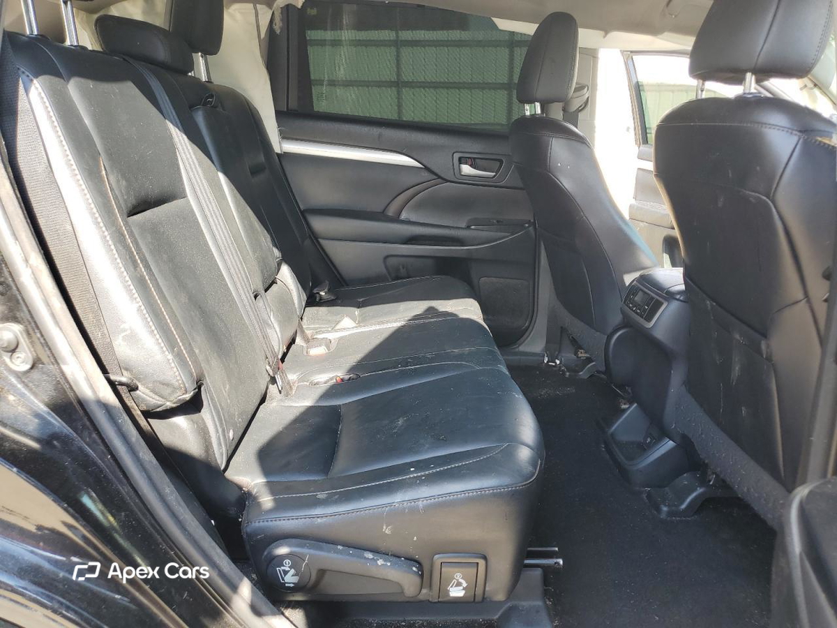 Toyota Highlander 2015