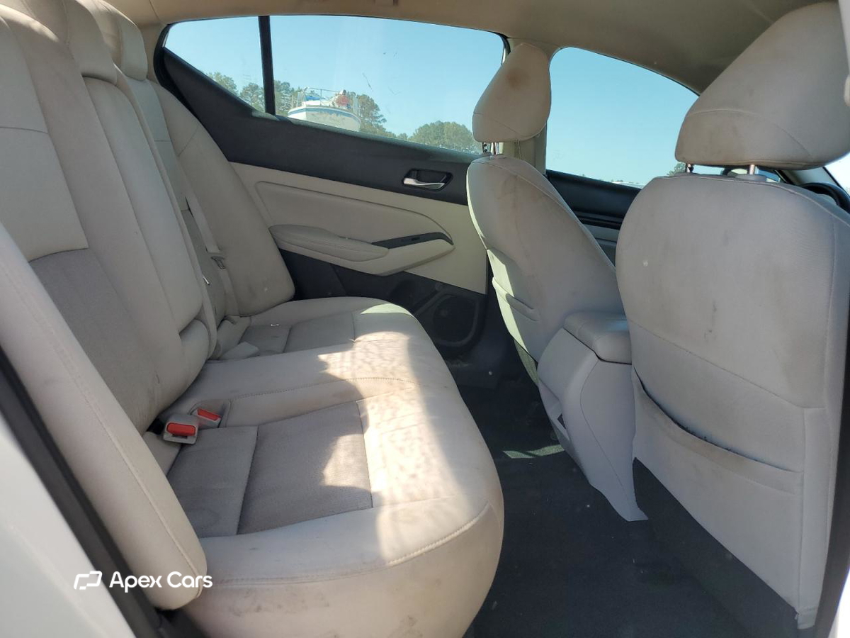 Nissan Altima 2019