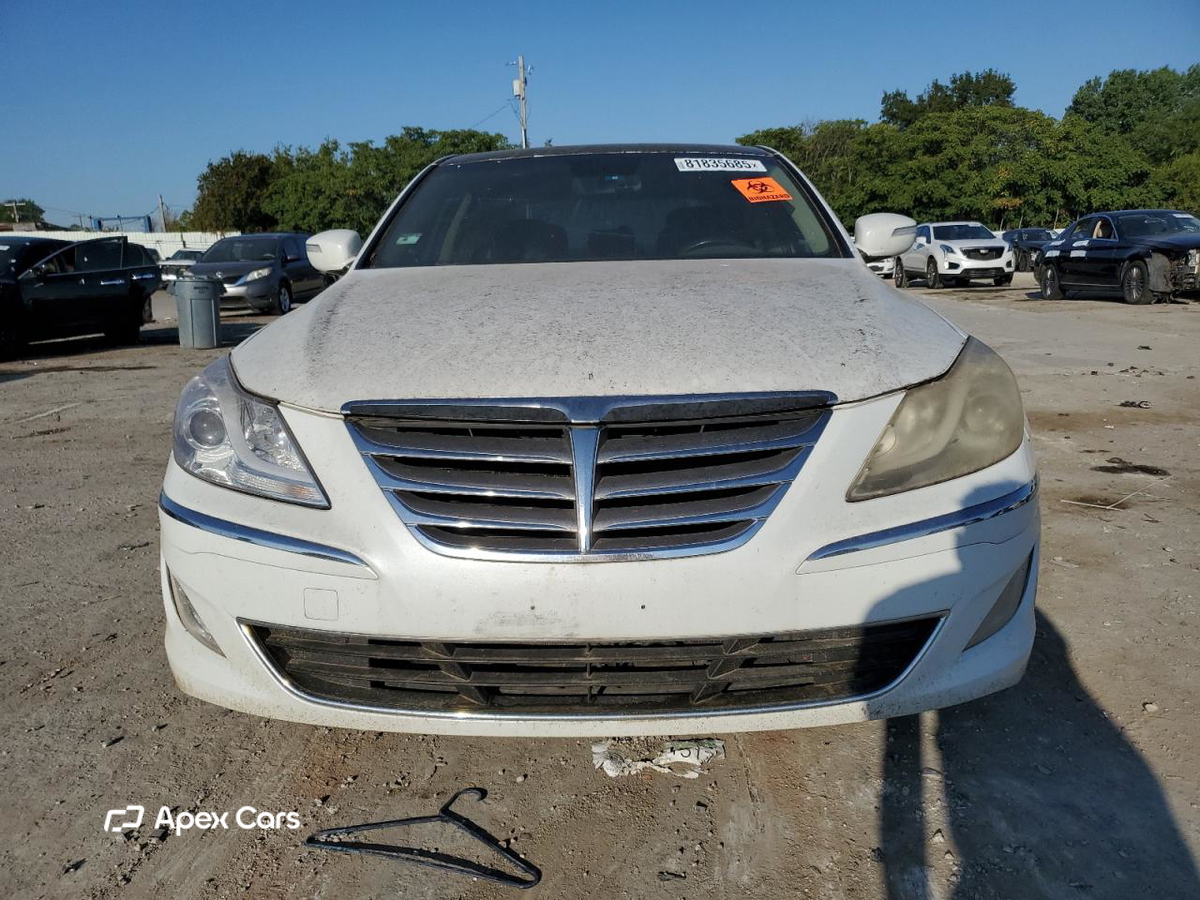 Hyundai Genesis 2013