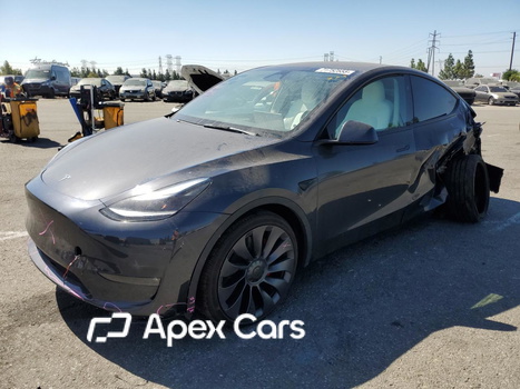 Tesla Model Y 2025 - Image 1 of 13
