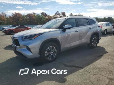 Toyota Highlander 2021 - Image 1 of 14