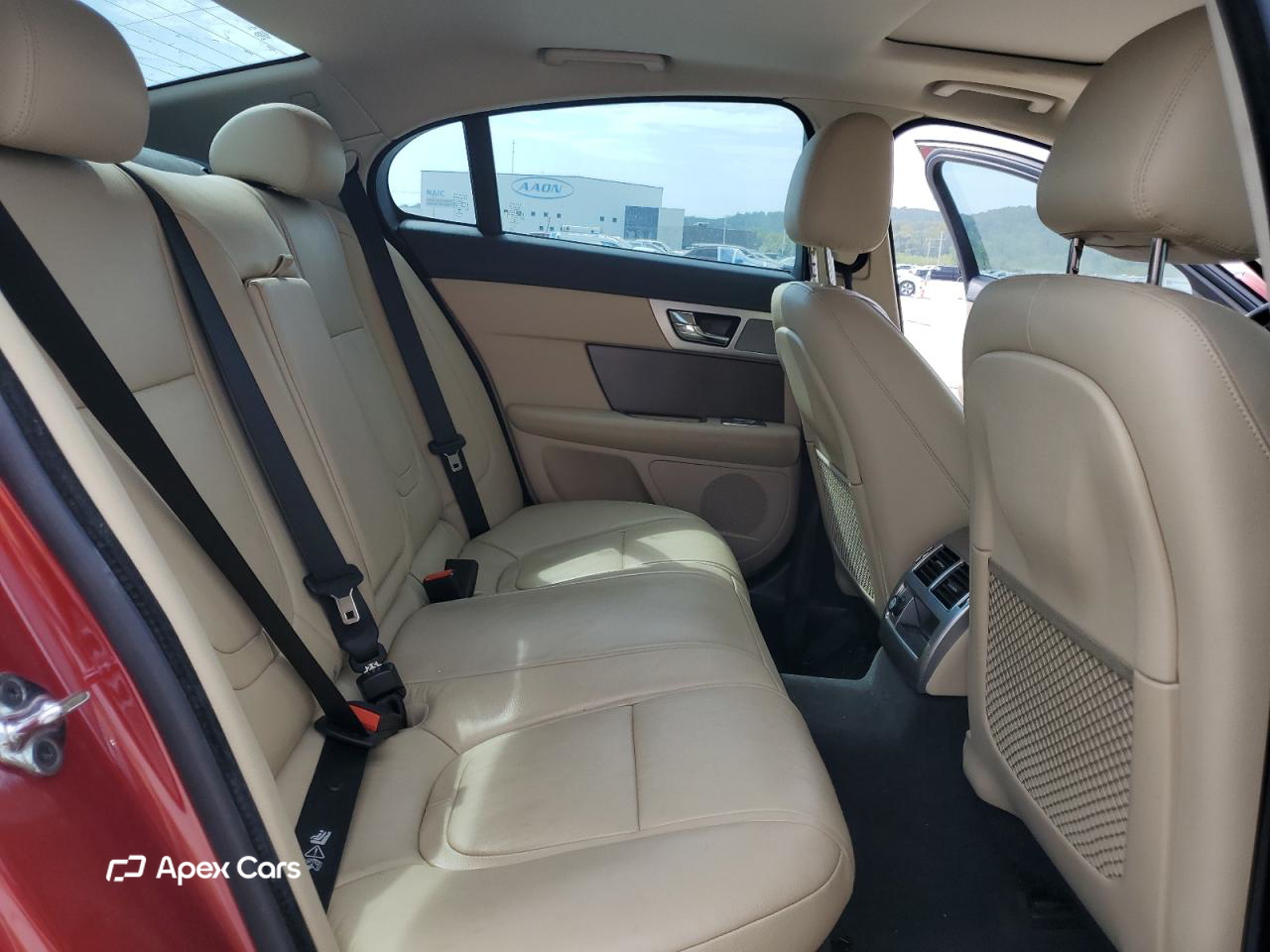 Jaguar XF 2013