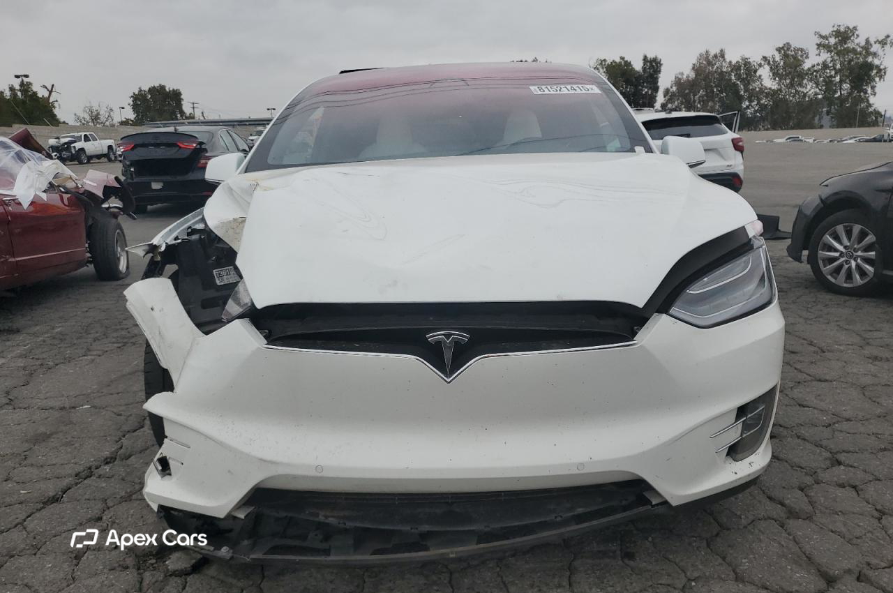 Tesla Model X 2019
