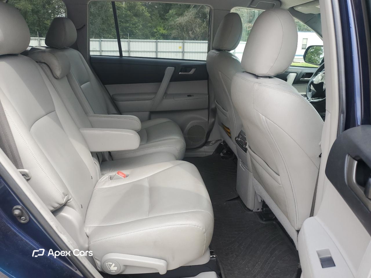 Toyota Highlander 2013