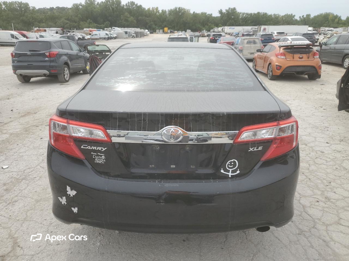 Toyota Camry 2012