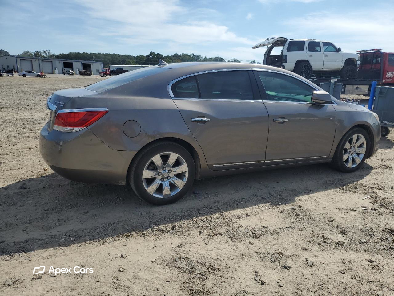 Buick LaCrosse 2011