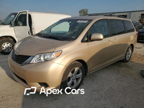 Toyota Sienna 2012 - Image 1 of 13