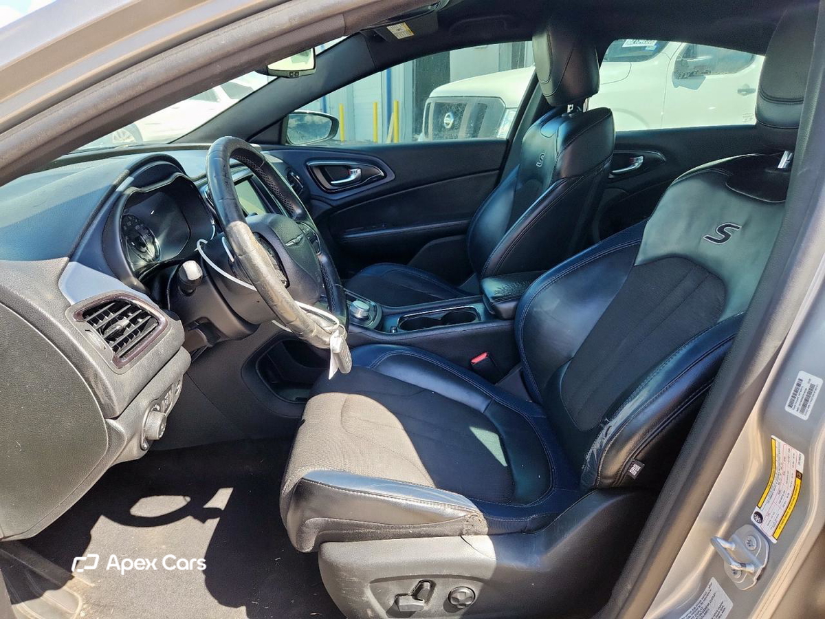 Chrysler 200 2016