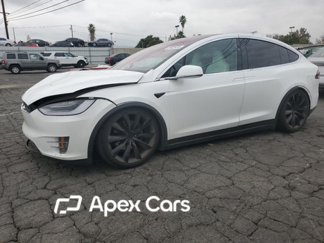Tesla Model X 2019 - Image 1 of 13