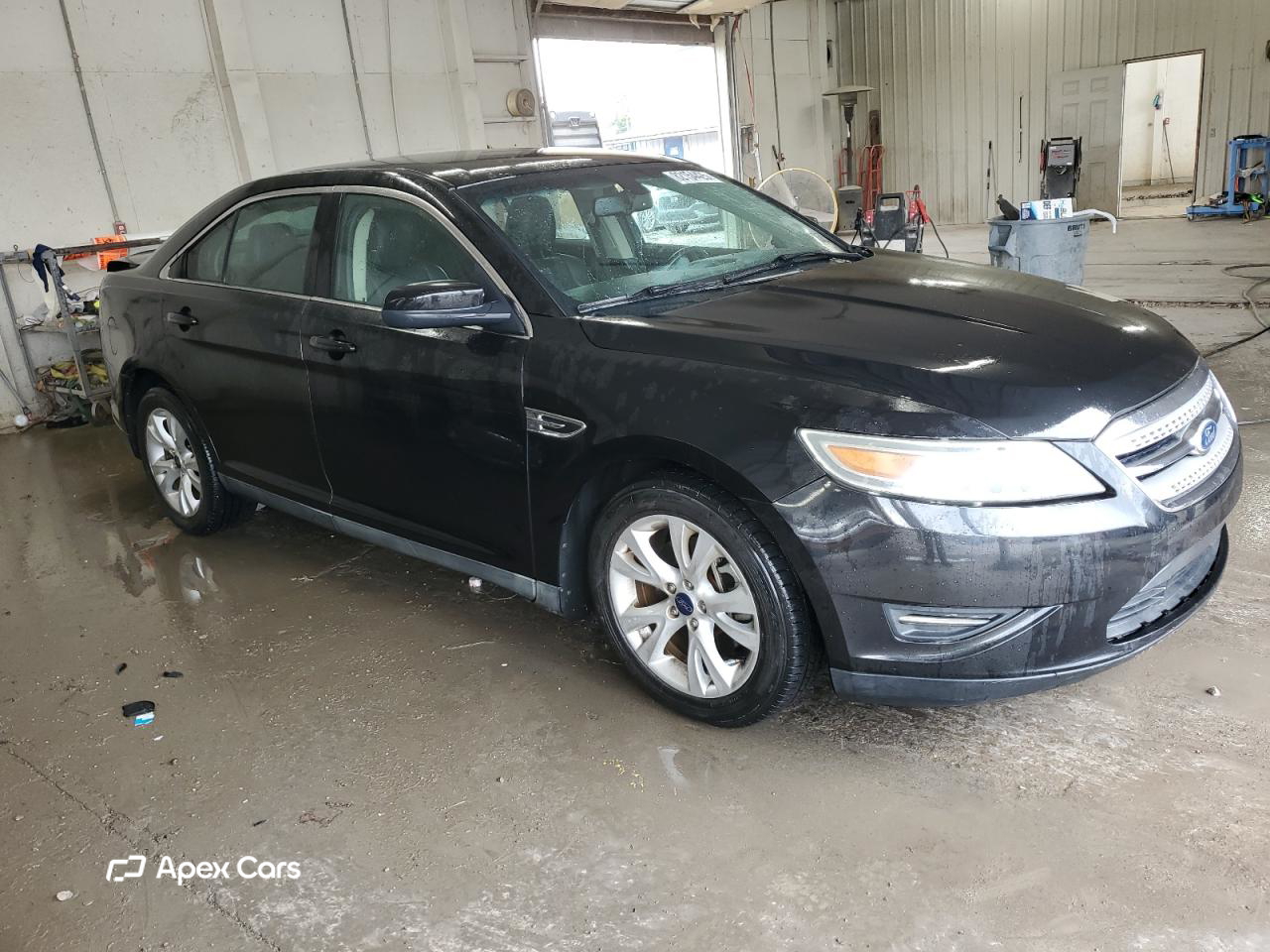 Ford Taurus 2011