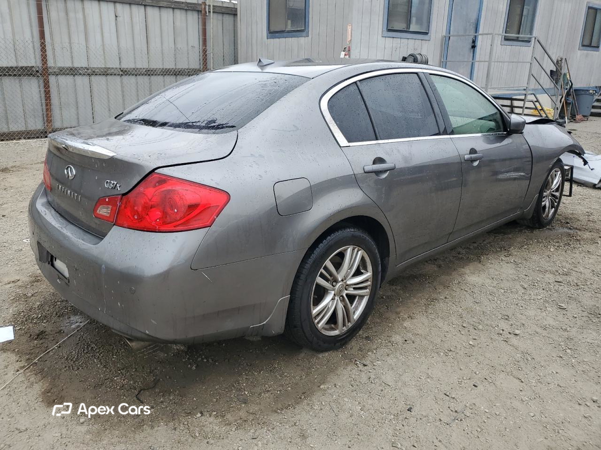Infiniti G 2013