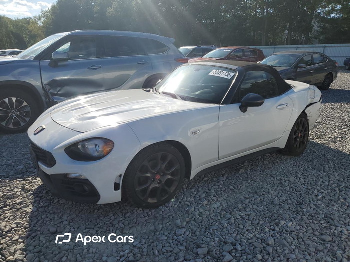 2017 Fiat 124 Spider - Image 1 of 5