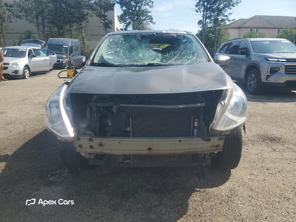 Nissan Versa 2017