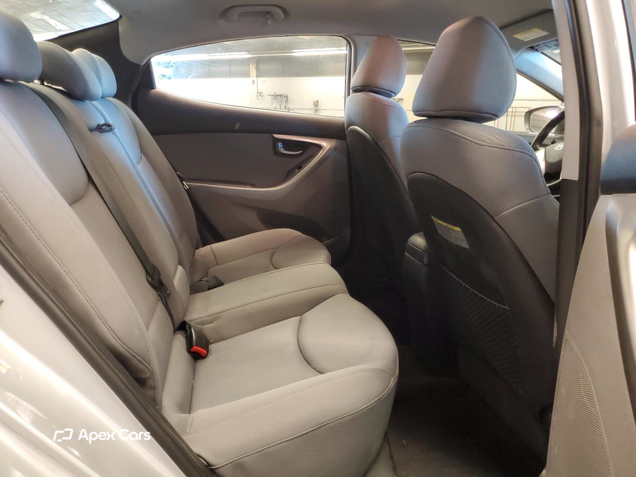 Hyundai Elantra 2012