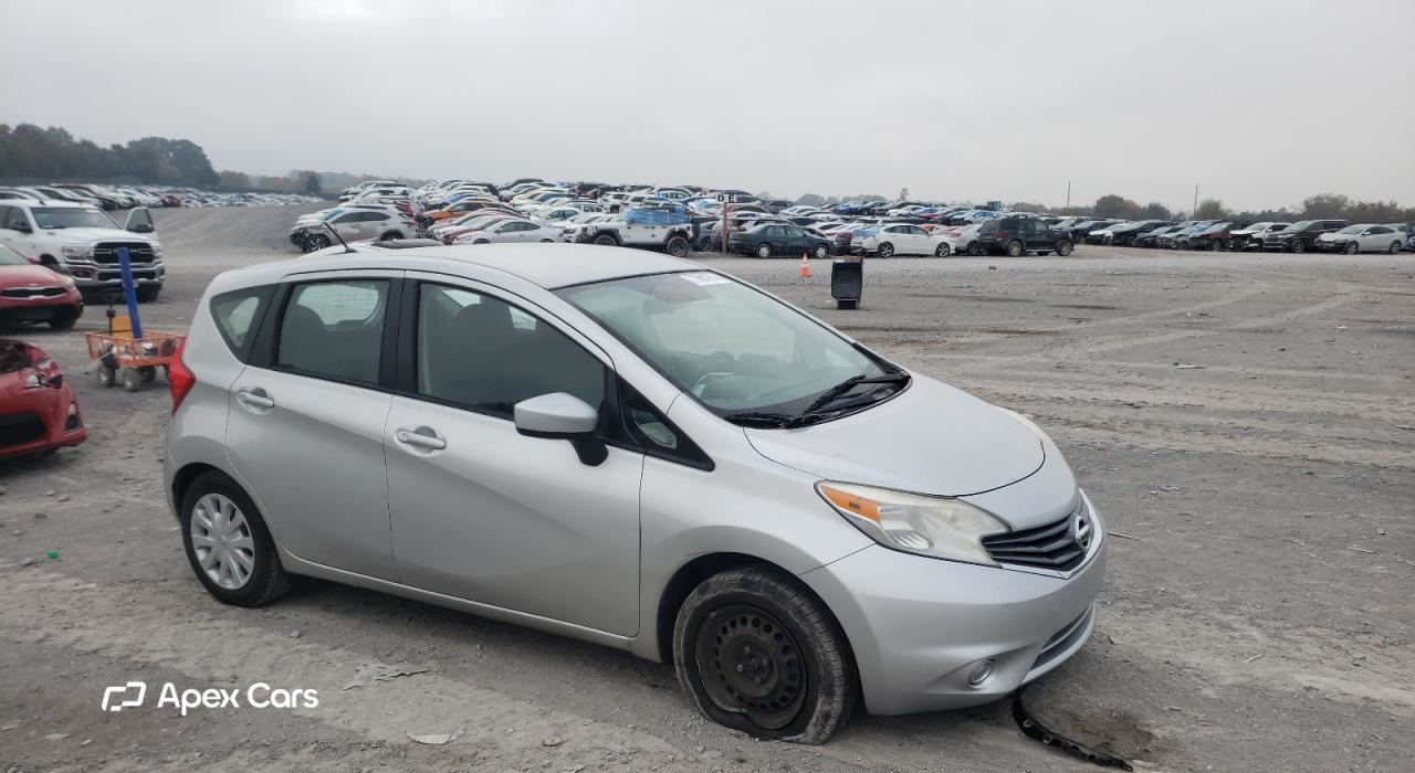 Nissan Versa 2015