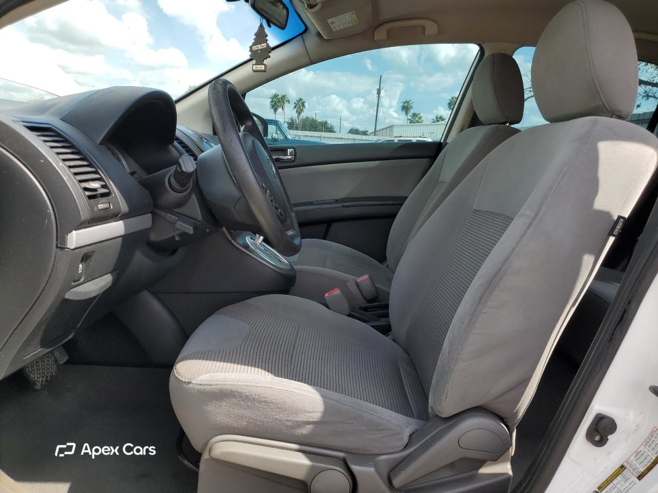 Nissan Sentra 2012