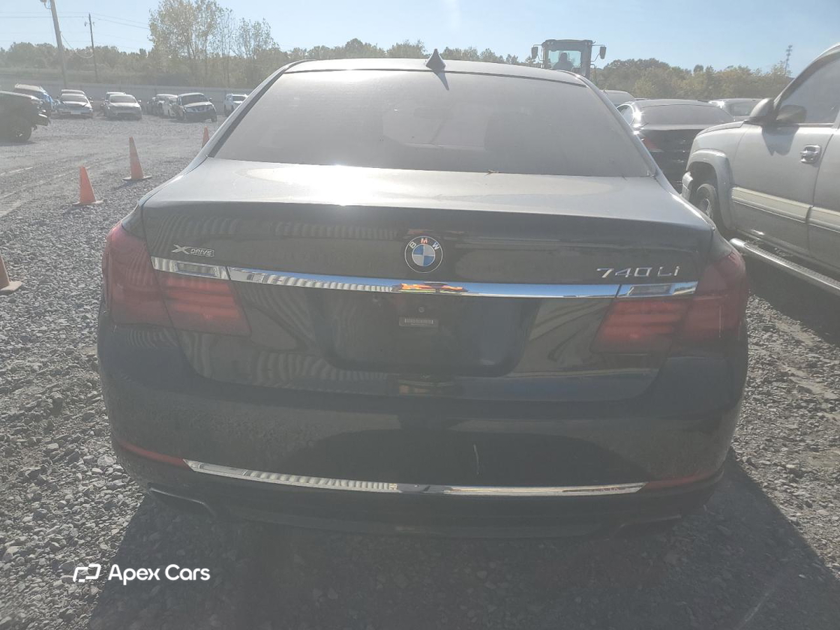BMW Series 7 2015