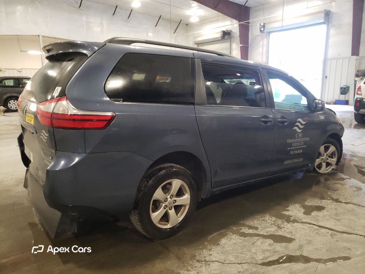 Toyota Sienna 2015