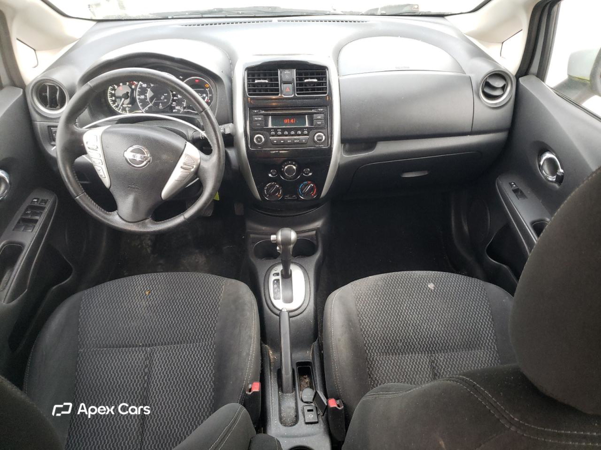 Nissan Versa 2015