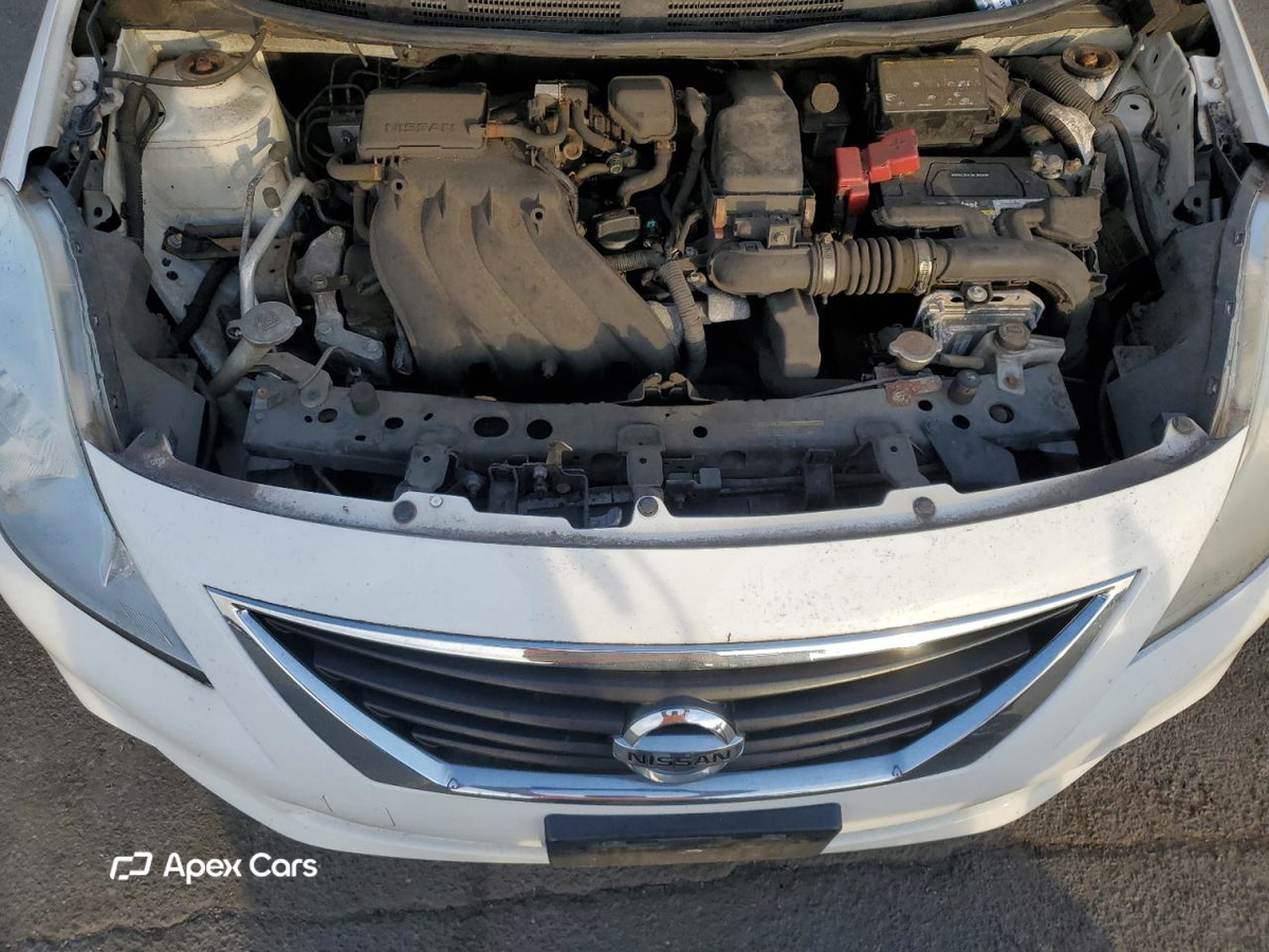 Nissan Versa 2014