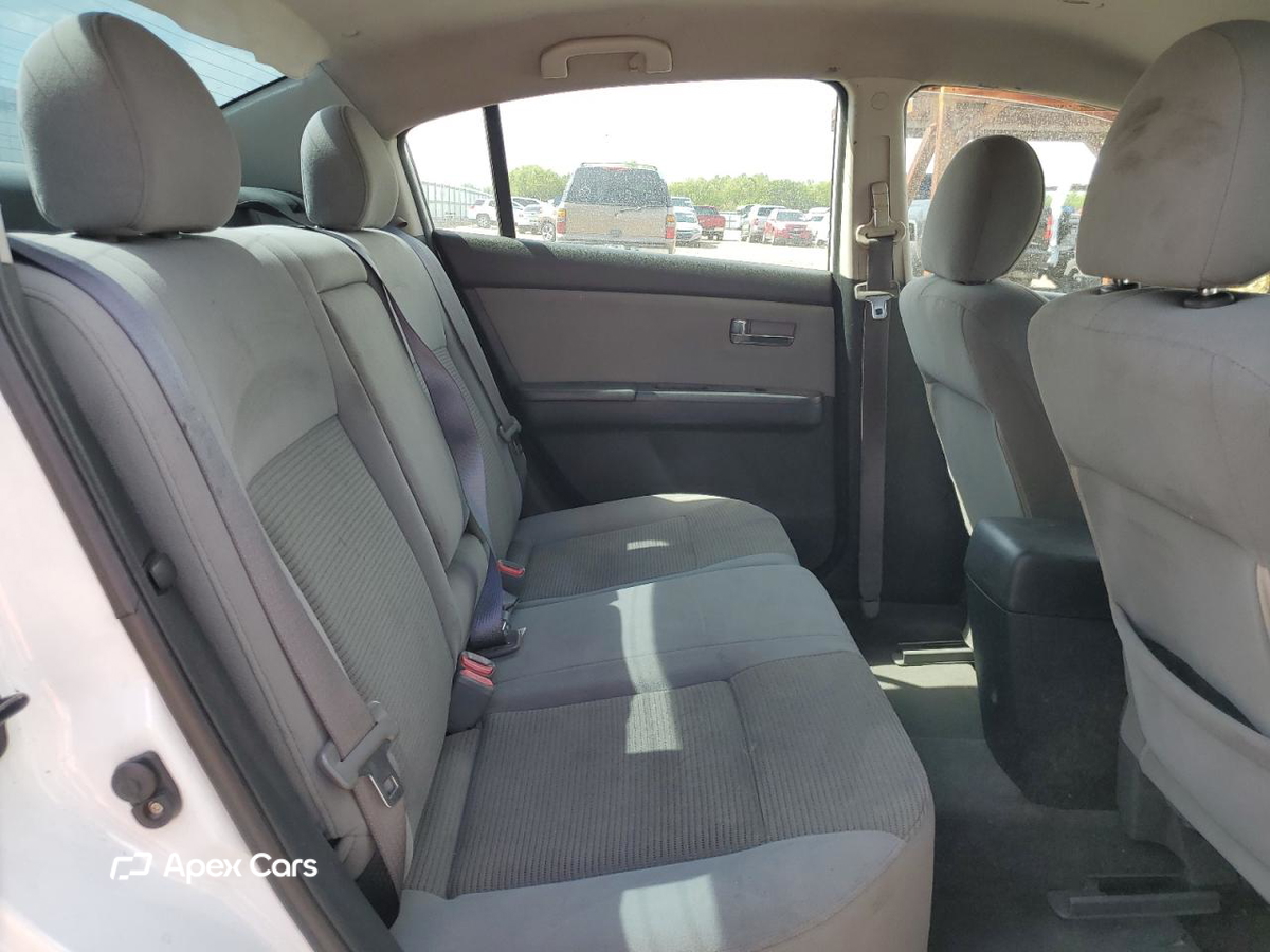 Nissan Sentra 2012