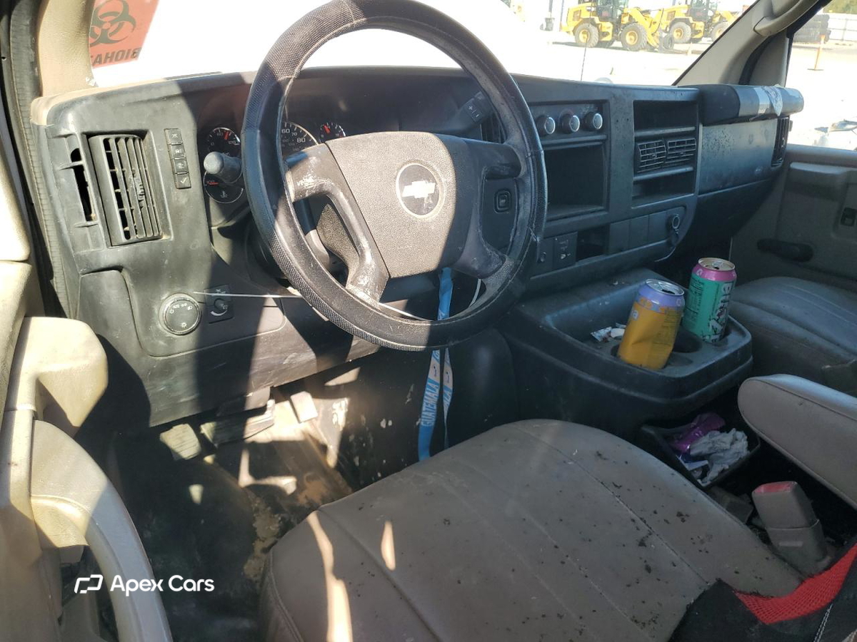 Chevrolet Express 2012