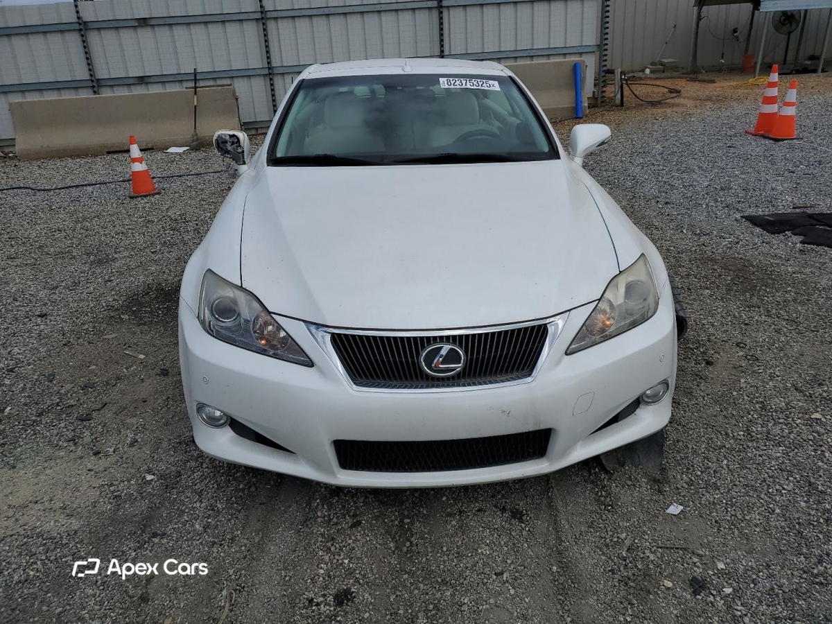 Lexus IS 2010
