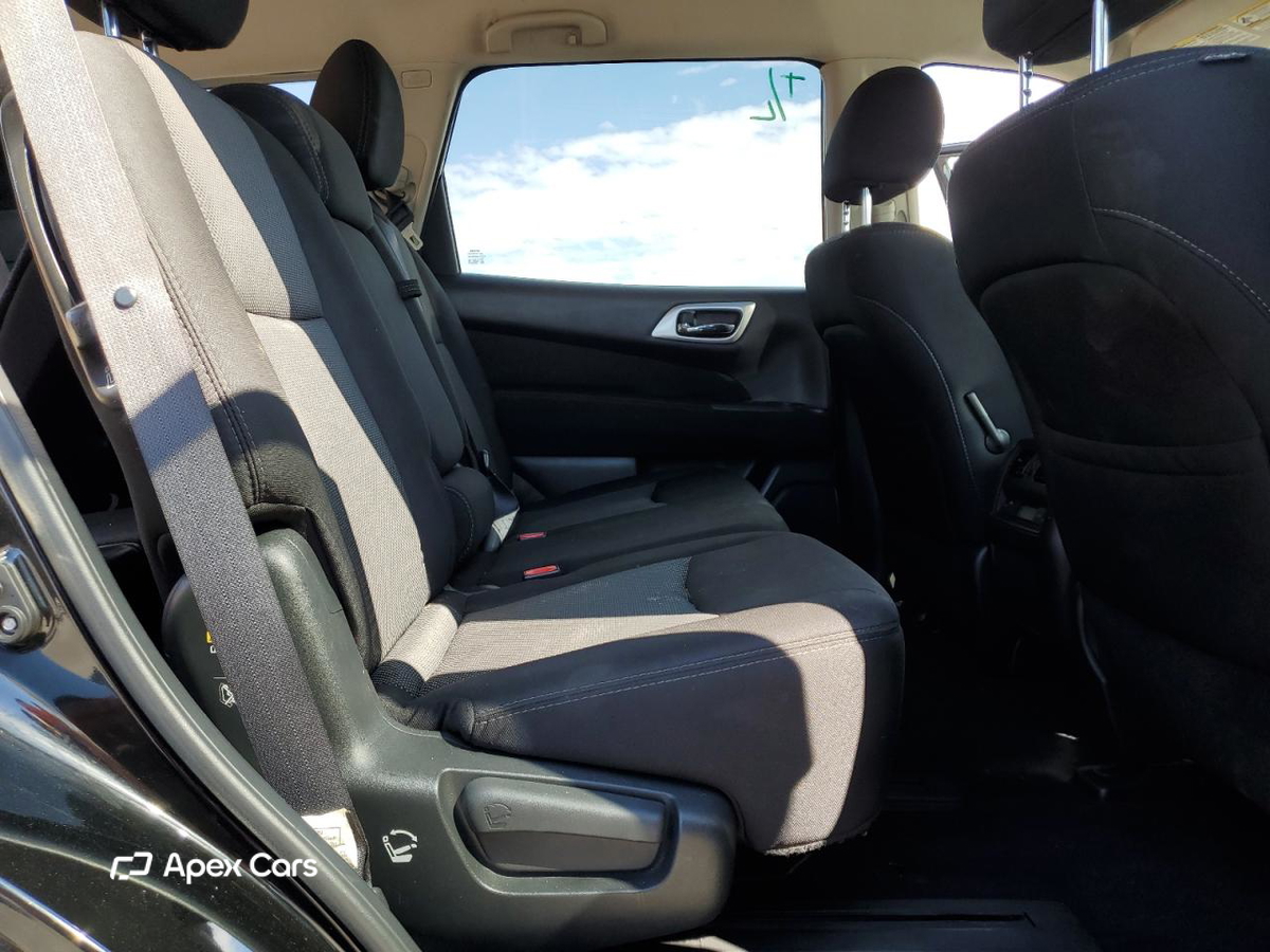 Nissan Pathfinder 2017