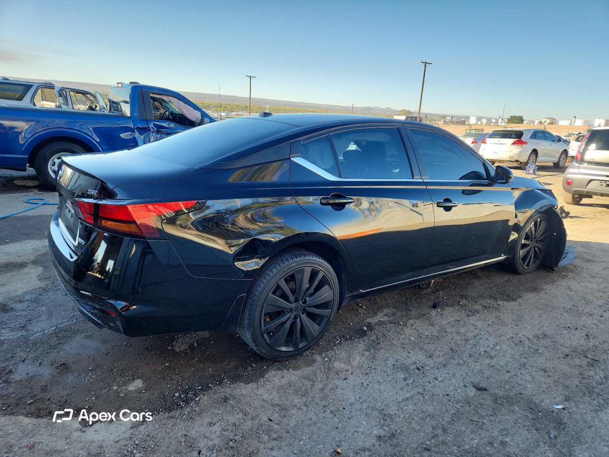 Nissan Altima 2019