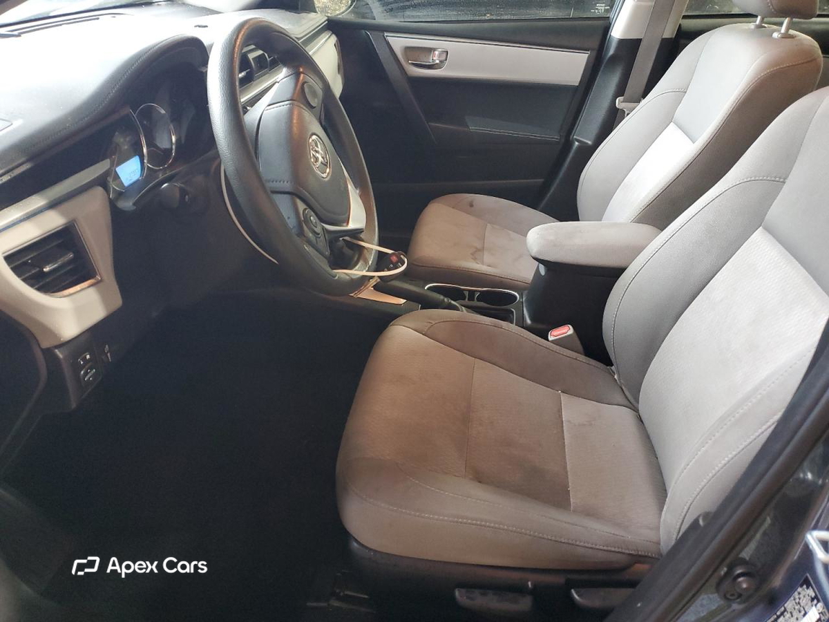 Toyota Corolla 2015