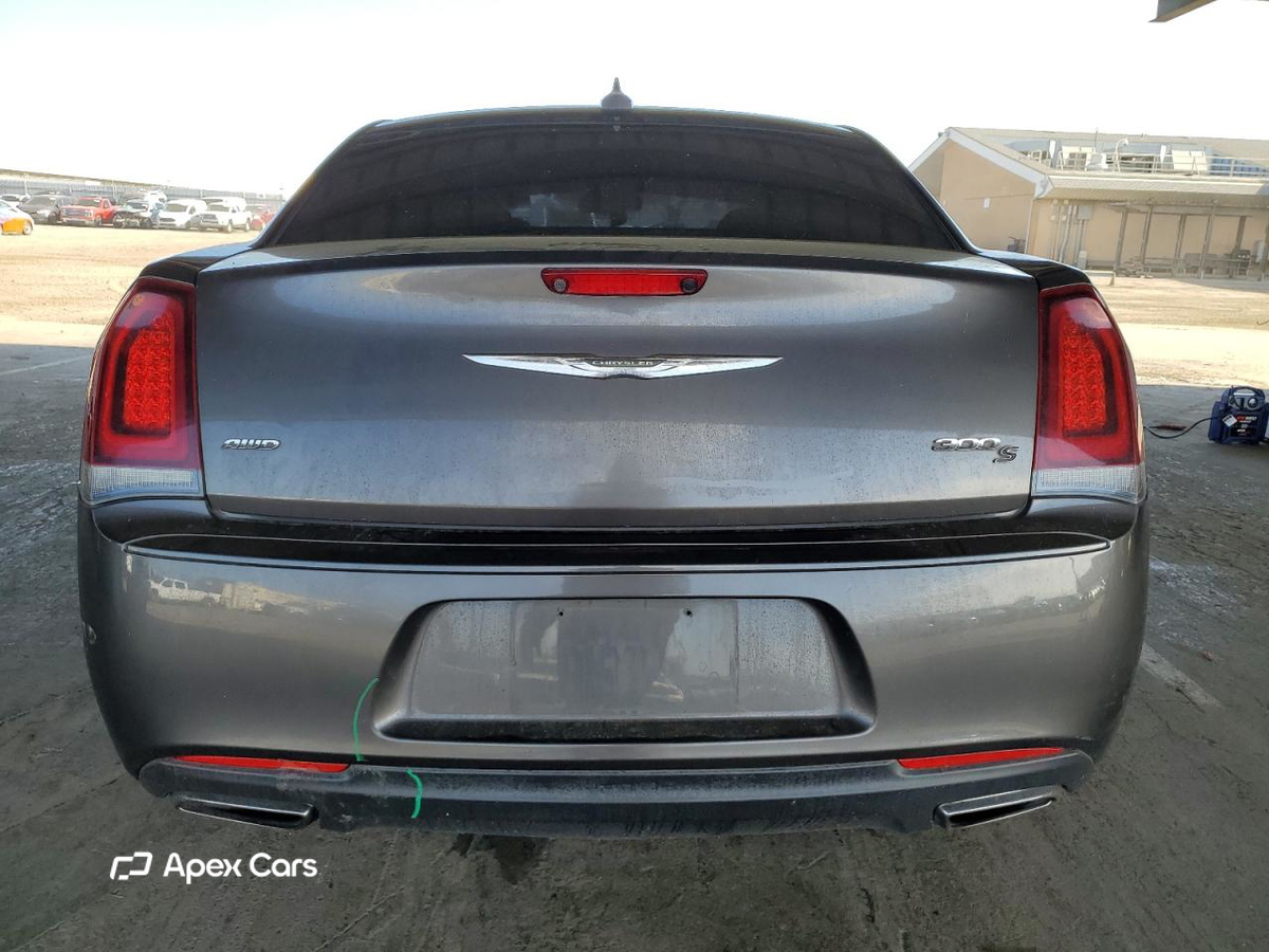 Chrysler 300 2018
